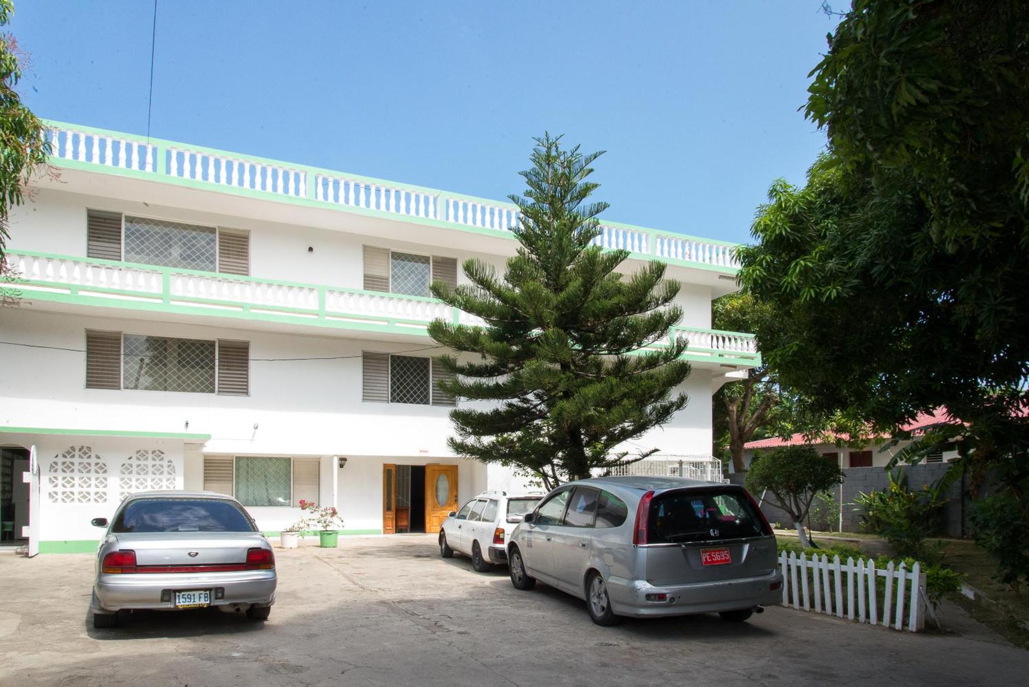 Villa Donna Inn Montego Bay Exterior photo